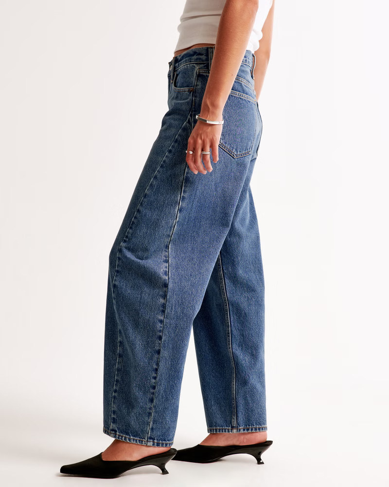 Mid Rise Barrel Jean | Abercrombie & Fitch (US)