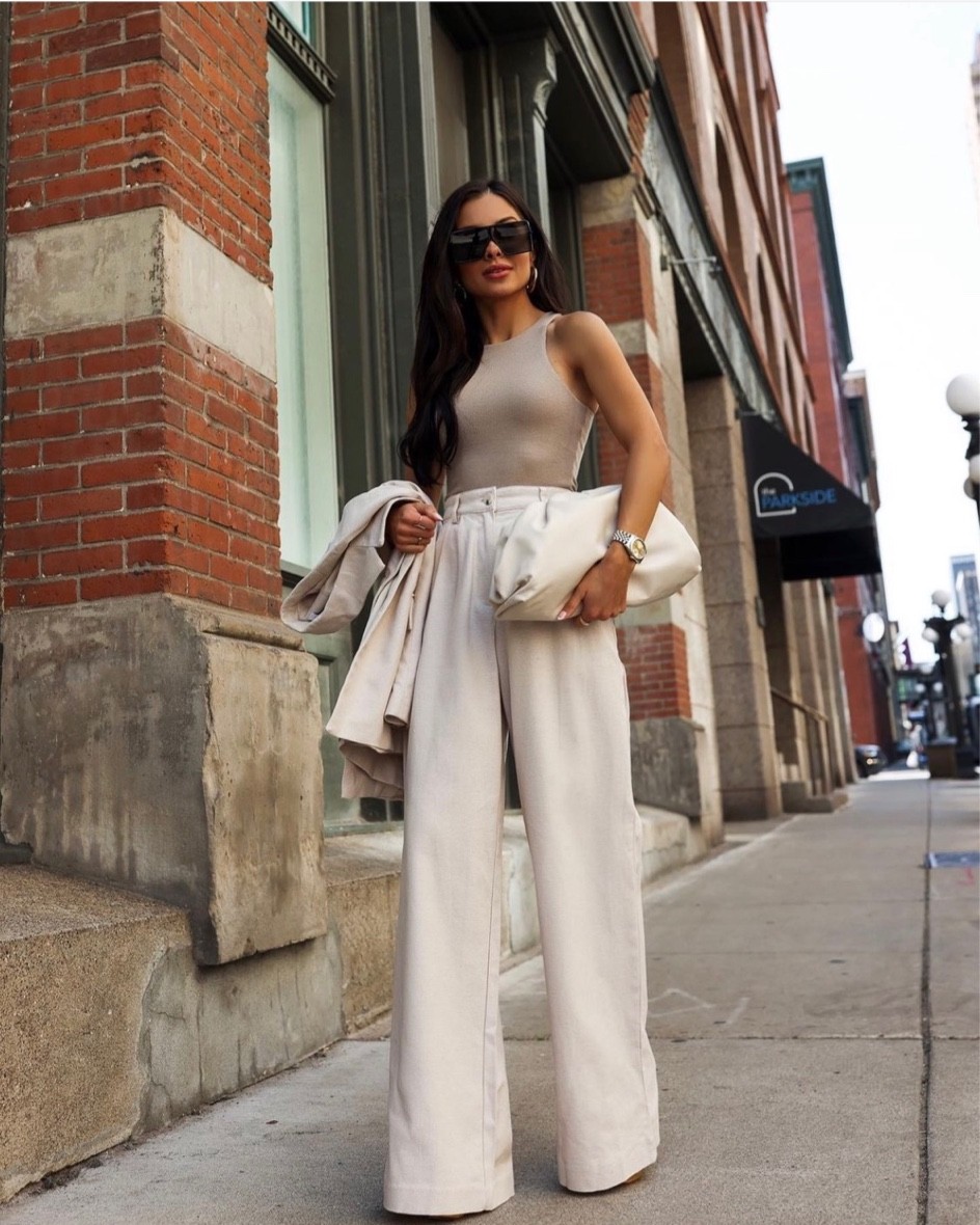 Fall workwear outfits 
WeWoreWhat blazer
WeWoreWhat trousers
Bottega Veneta The Pouch Bag



#LTKunder100 #LTKworkwear #LTKstyletip