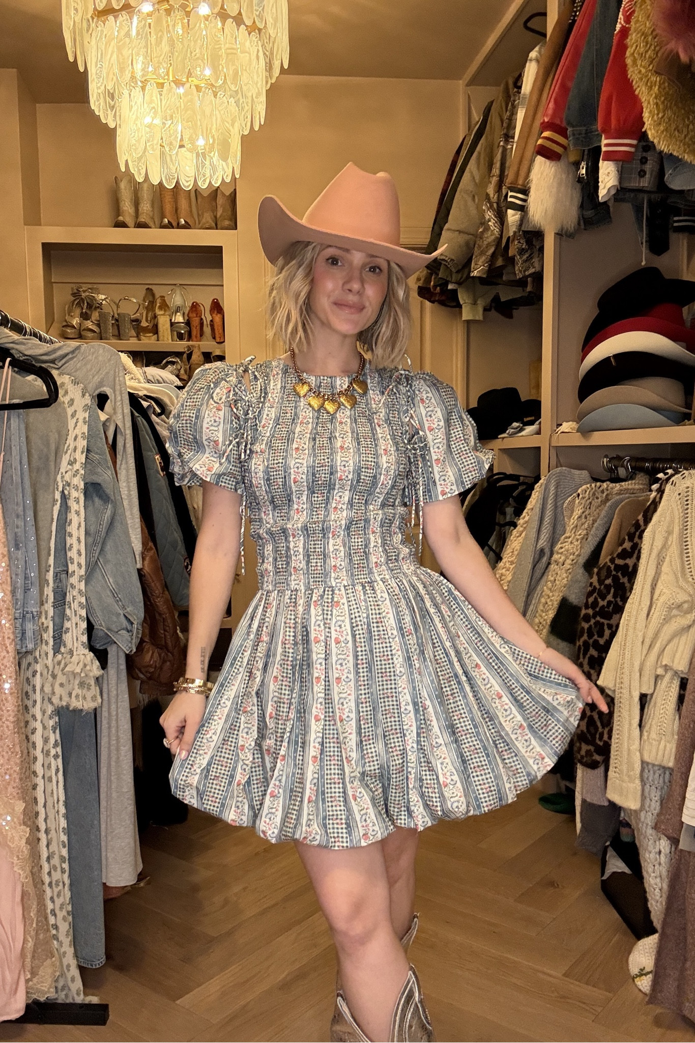 Valentine’s Day outfit inspo! 

#LTKShoeCrush #LTKStyleTip