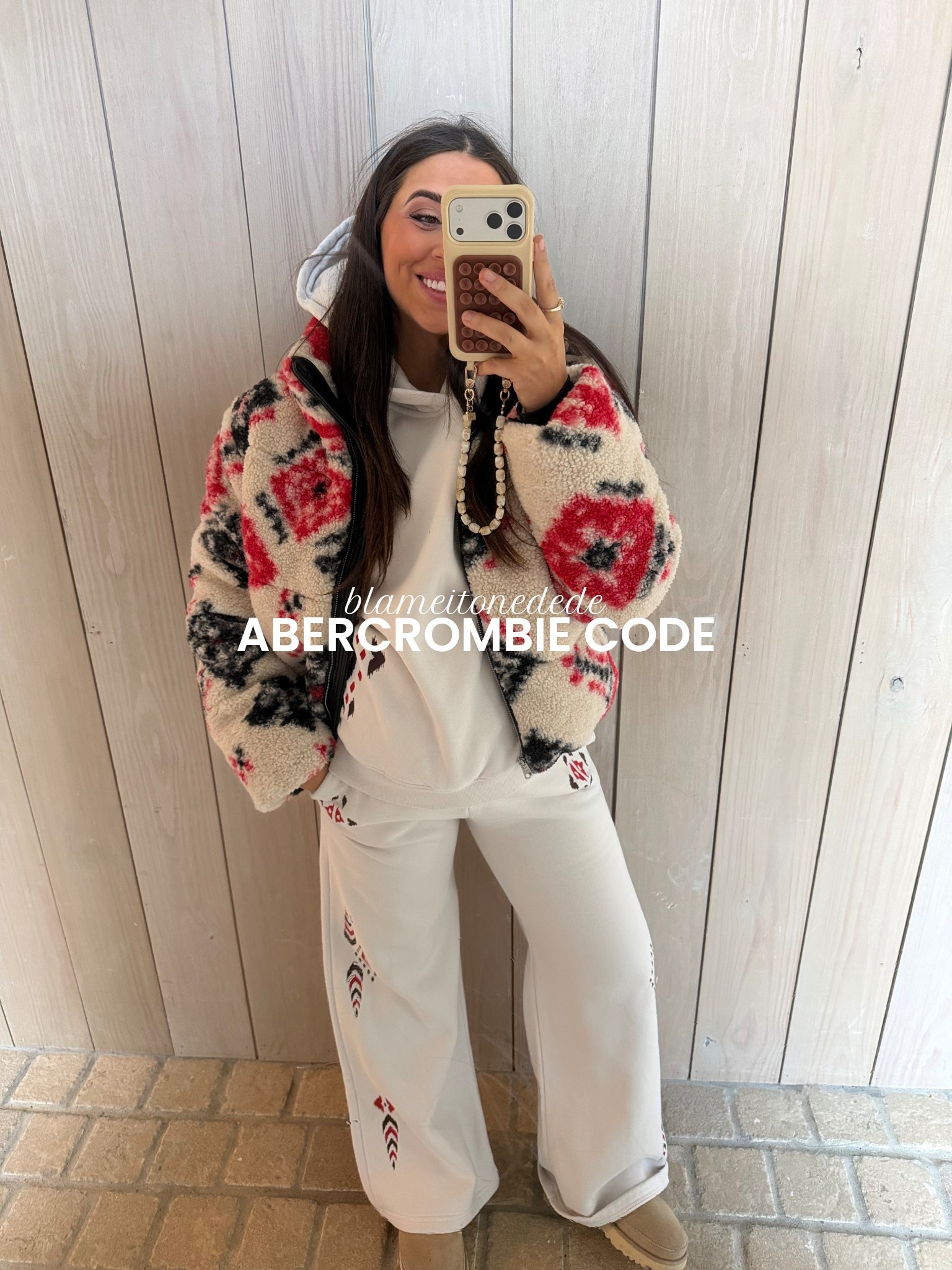 Things set are you kiddinggg! A&amp;F sherpa is sooo good! 

Sweatshirt: medium 
Pants: medium 
Jacket: medium 



#LTKGiftGuide #LTKSeasonal #LTKHoliday