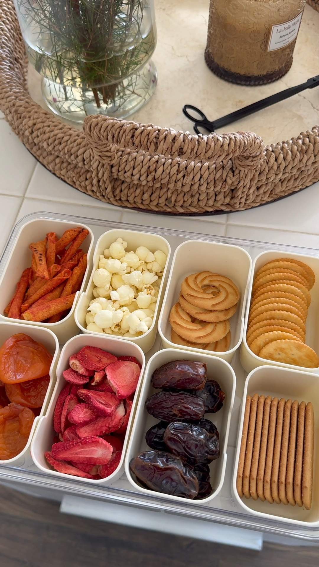 If you have kids, I’m sure you always hear “ I want a snack”. This Snackle box from Amazon has been a game changer! I just refilled it before they come back from school. And it’s now on SALE for under $13!! 

Snackle box, mom hacks


#LTKSaleAlert #LTKHome #LTKmomlife