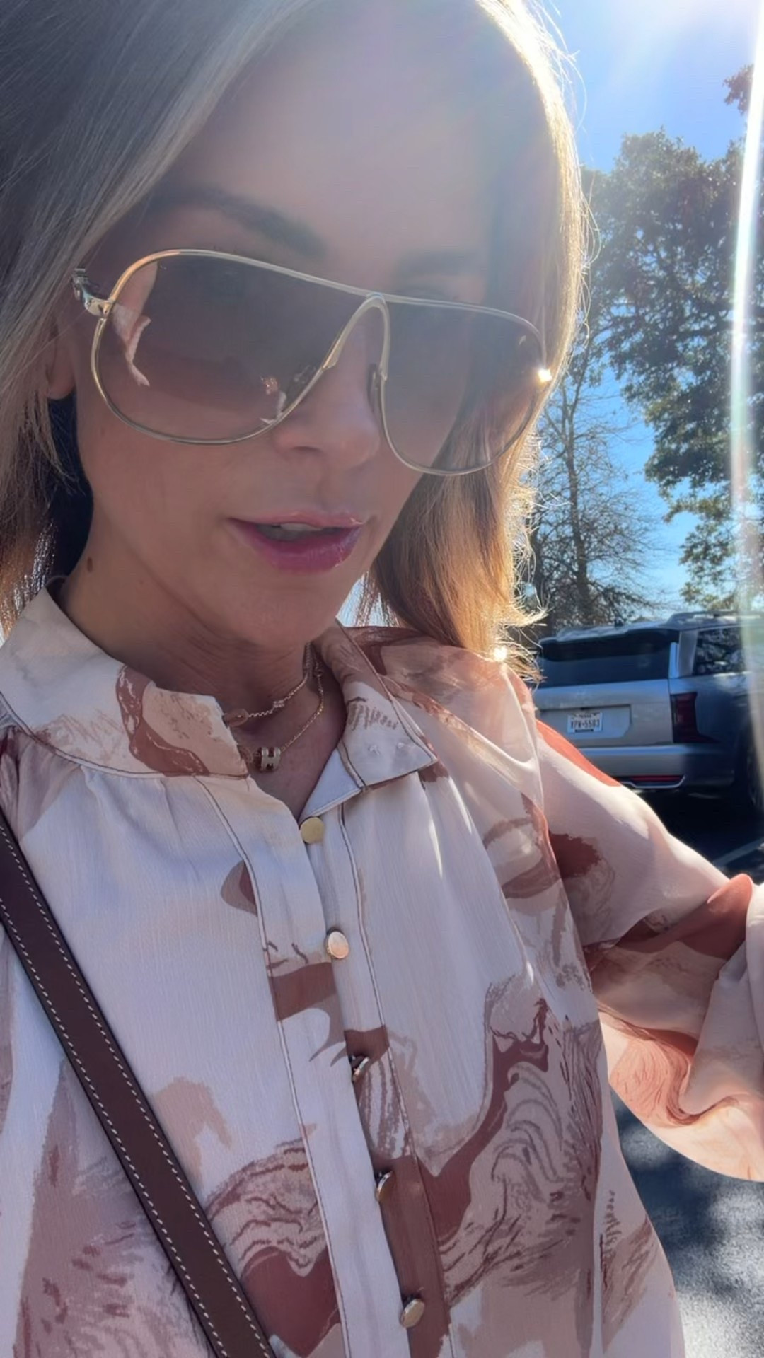 Today’s outfit! 
Amazon top
Target white jeans 
Miu miu sunglasses 
Gucci bucket bag 

#LTKmomlife #LTKdayinmylife #LTKootd