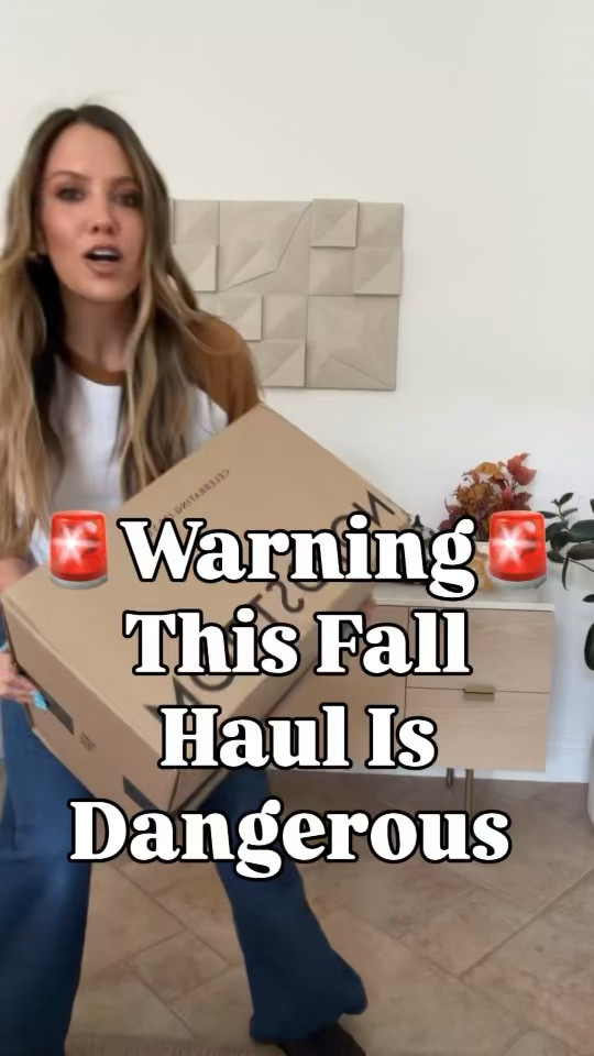 Warning: This fall haul is dangerous! 

Ash sizing:
Height: 5’6
Weight: 140 pounds
Top size: medium
Pants size: medium 