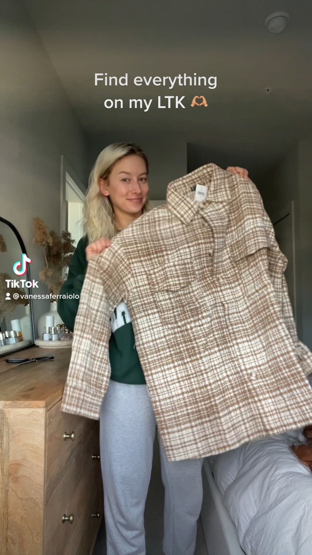 Fall fashion 2022, fall style, fall outfit ideas, fall fashion, fall trends, affordable fall fashion, jean jumpsuit, shacket, fall shacket 