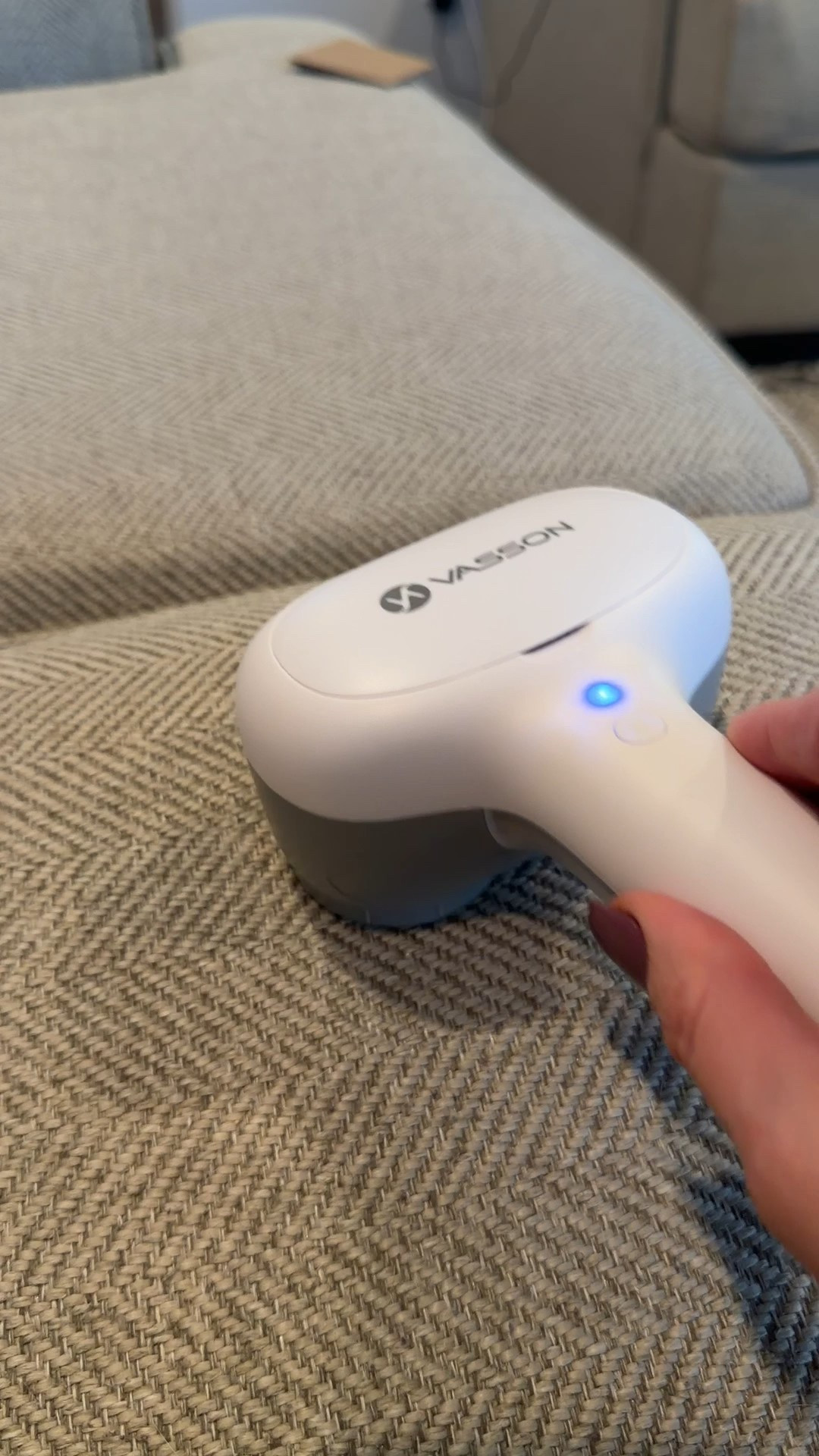 Cordless fabric shaver! It’s legit!