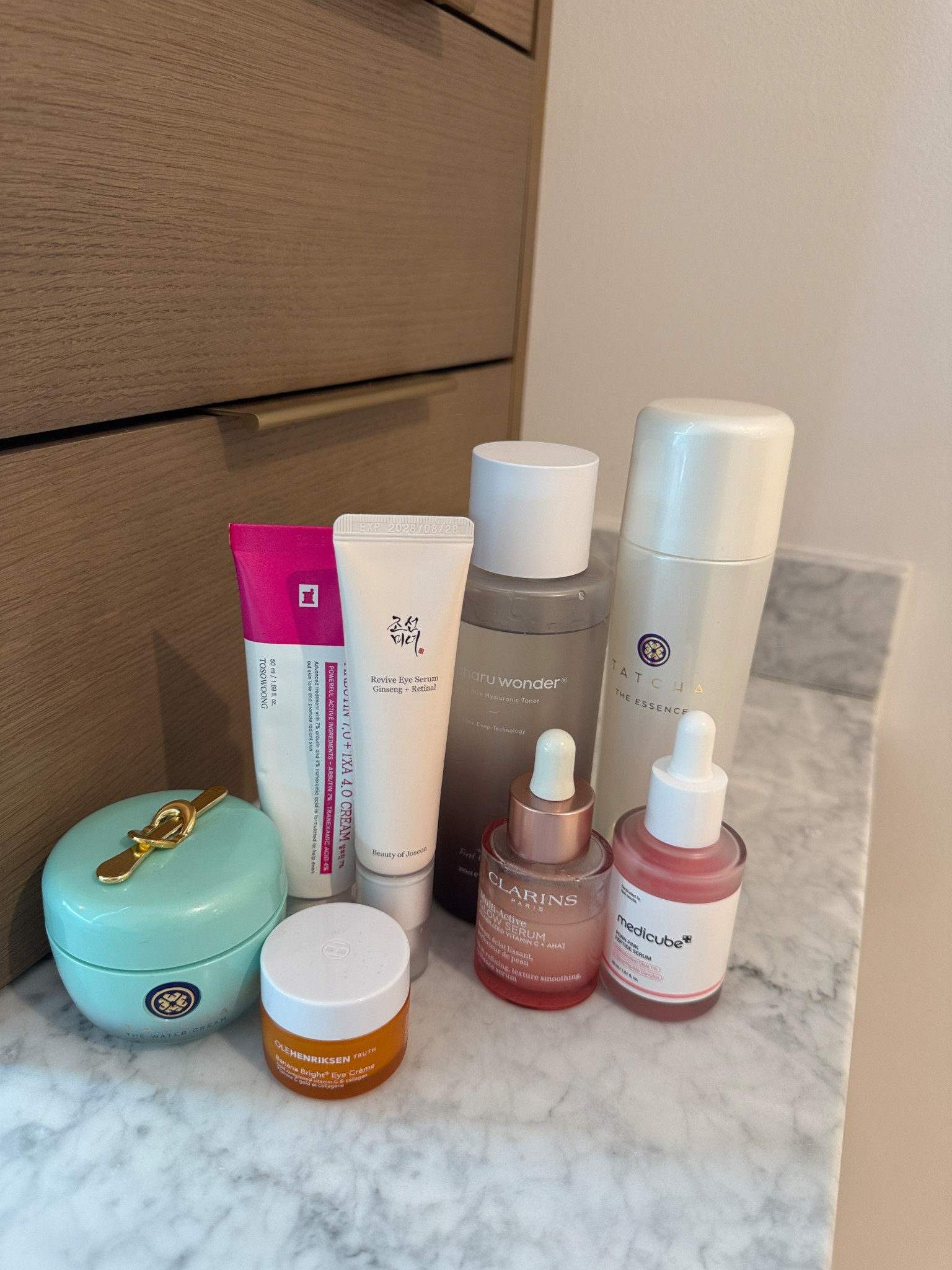 Morning skincare routine
1. Toner
2. Essence 
3. Serums
4. Eye cream
5. Moisturizer 
6. Sunscreen 

#LTKdayinmylife #LTKBeauty #LTKOver40