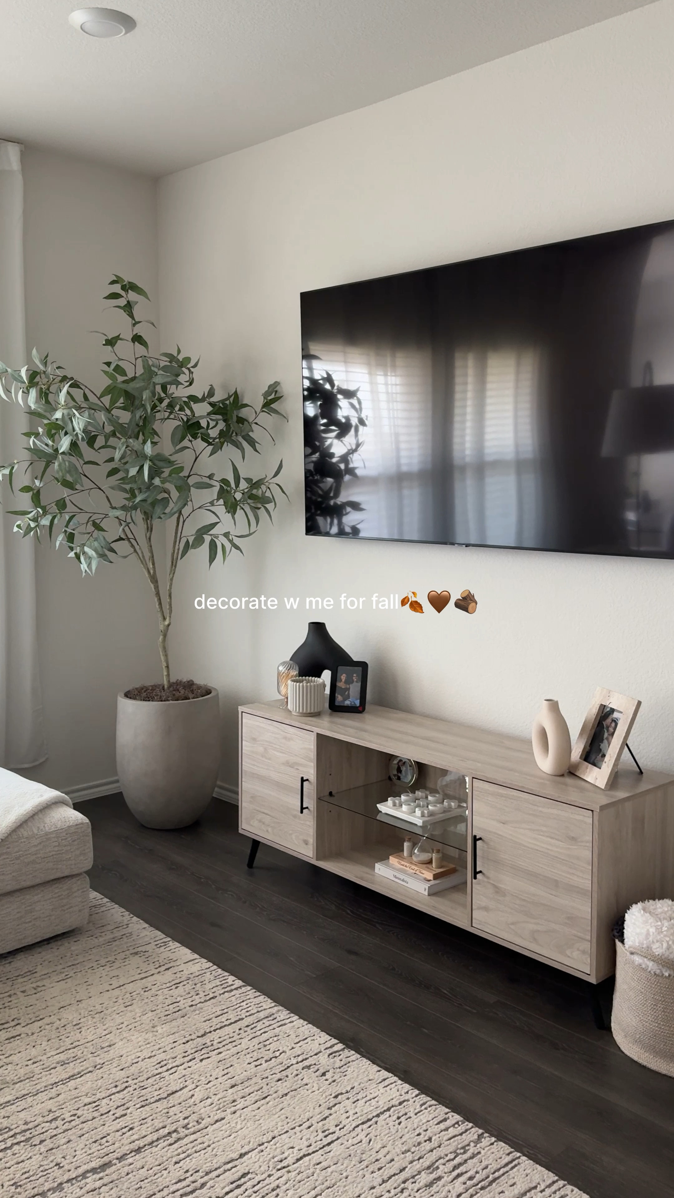 decorate w me for fall🍂🤎🪵

#LTKHome #LTKSeasonal #LTKVideo