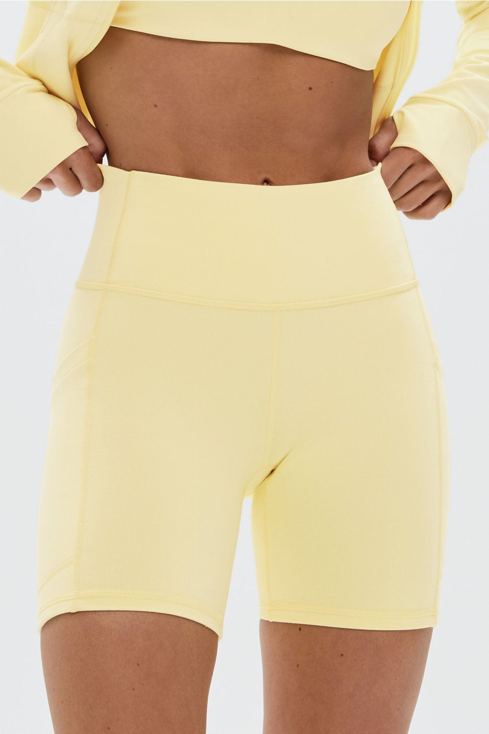 On-The-Go PowerHold® High-Waisted Short 6" | Fabletics