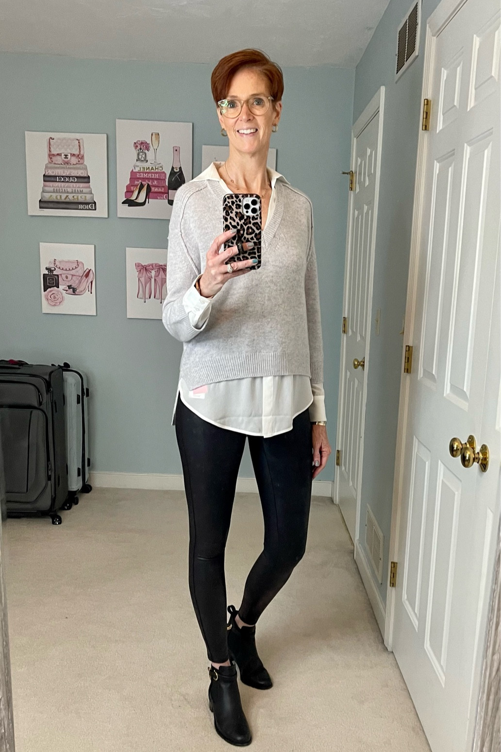 Such an easy fall layering sweater when the layers are built right into the sweater! Yes, the sort and sweater are attached! So fun and less bulk! Paired with my faux leather leggings and booties.

Fall outfit, fall sweater, leggings, faux leather leggings, booties

#LTKstyletip