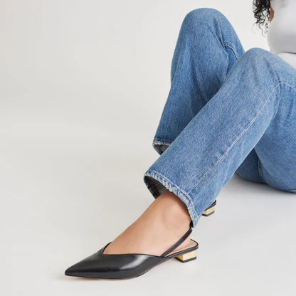 Byanca Flats | DolceVita.com