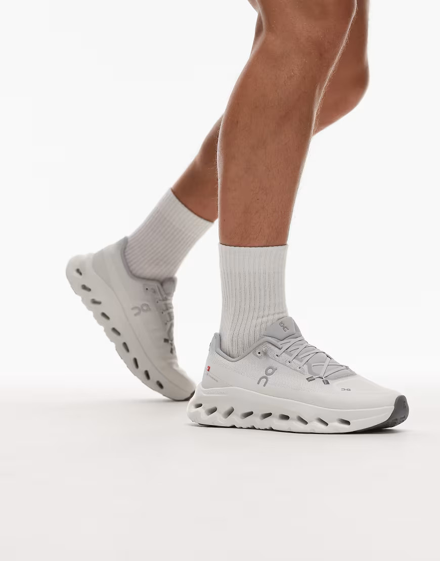 ON – Cloudtilt – All-Day-Sneaker in Grau und Weiß | ASOS (Global)