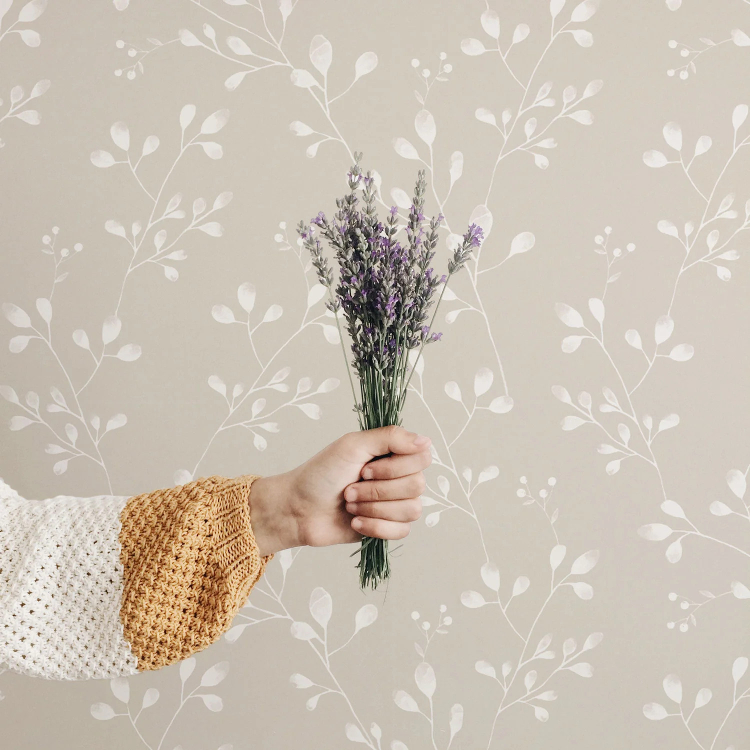 Wildflower foliage removable wallpaper for kids room | Livettes Wallpaper
