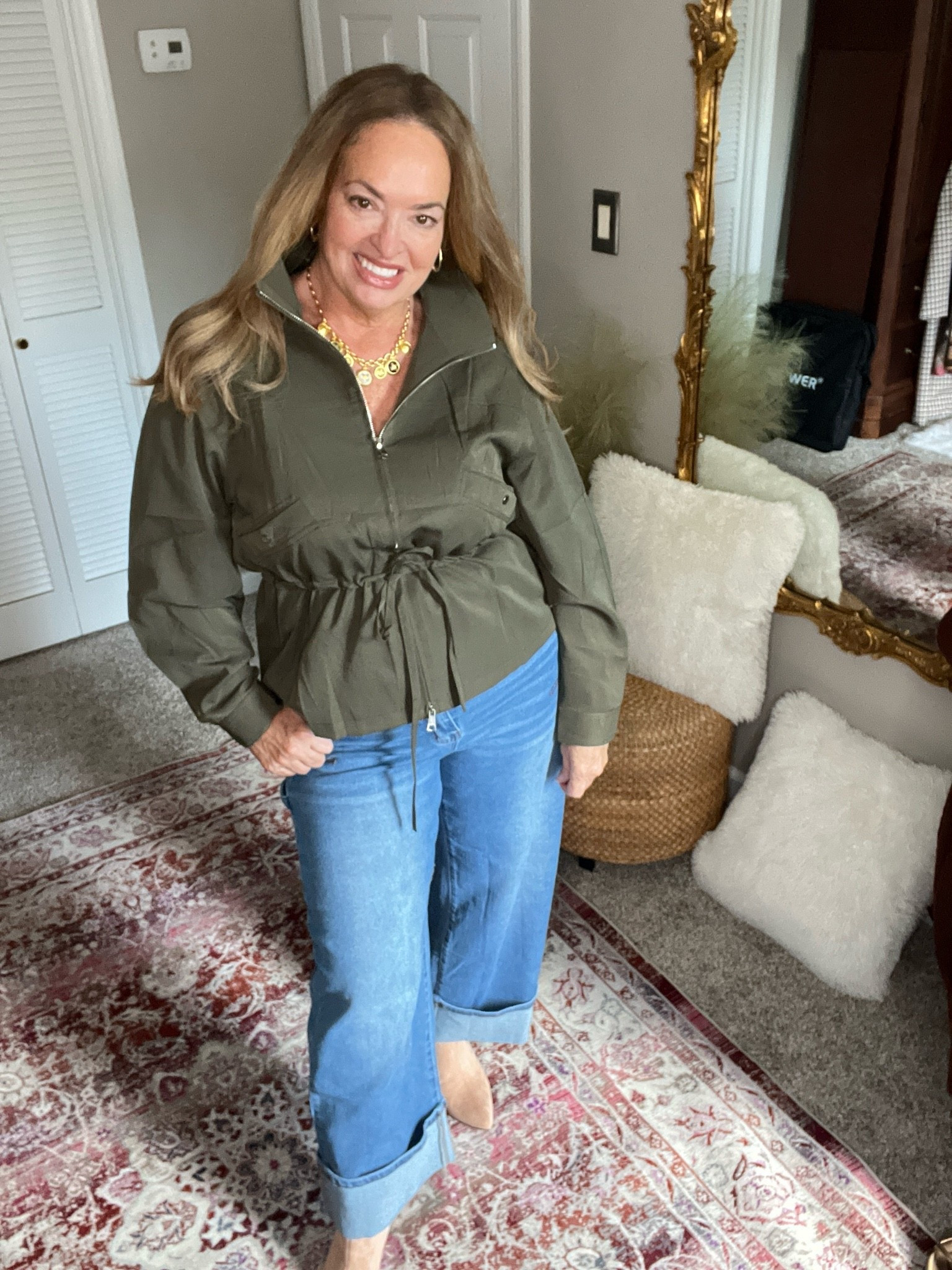 Viral
Cinch waist jacket

#LTKgrwm #LTKootd #LTKmorningroutine