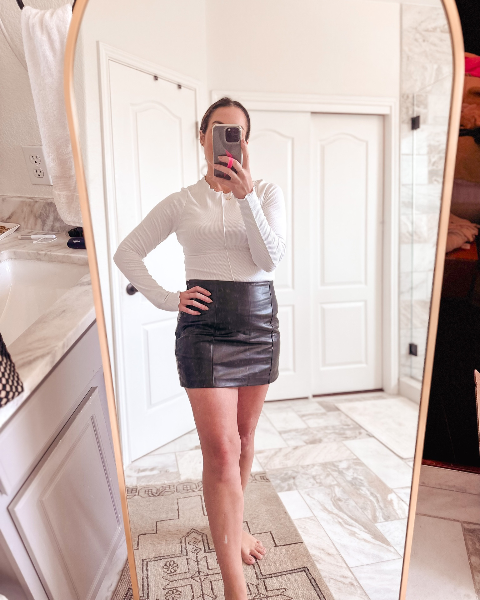 LOVE this black Vegan Leather Mini Skort from Abercrombie! I’m wearing a medium and it fits perfectly! 🖤

Thanksgiving outfit; holiday dress; holiday party outfit; boots; sweater dress; holiday outfits; gift guide; IrisElizabeth

#LTKparties #LTKHoliday #LTKCyberWeek