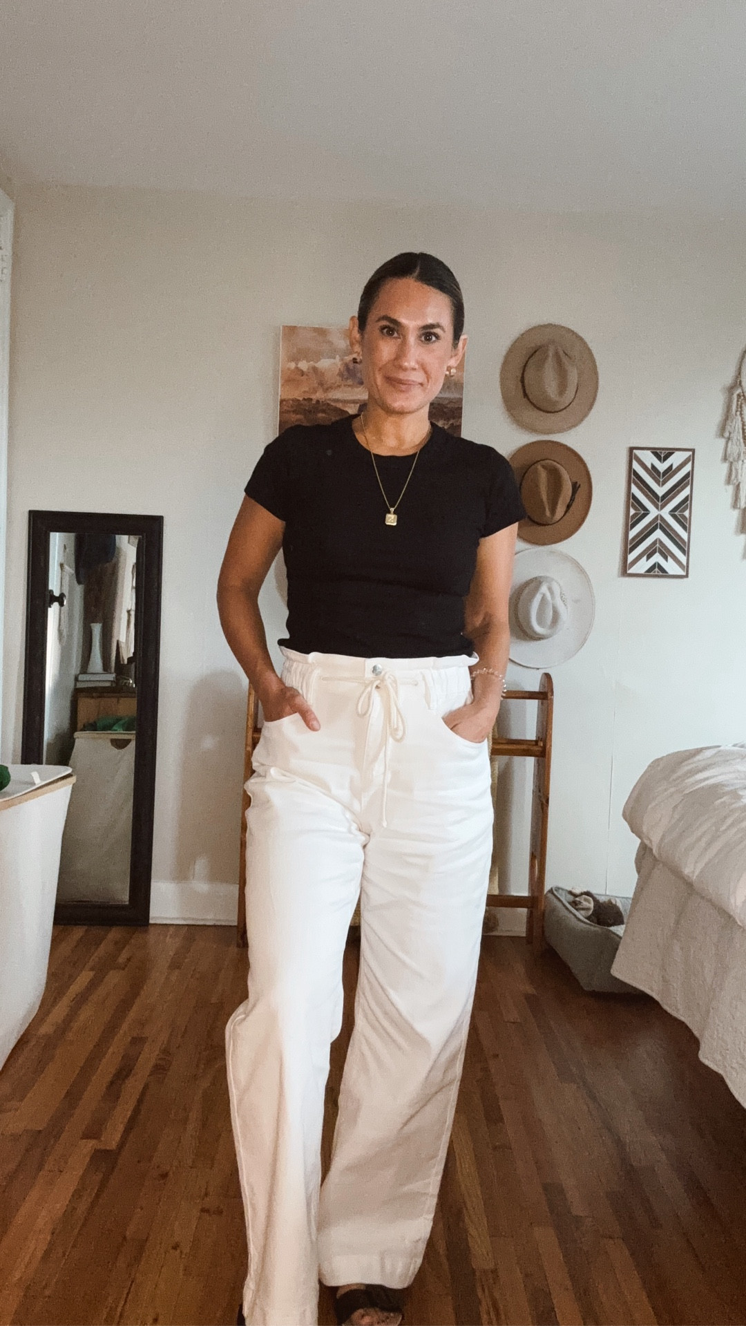 You new favorite wide leg jeans…beyond comfortable and perfect for work 🍎 and less than $35!

#LTKSaleAlert #LTKSeasonal #LTKFindsUnder50