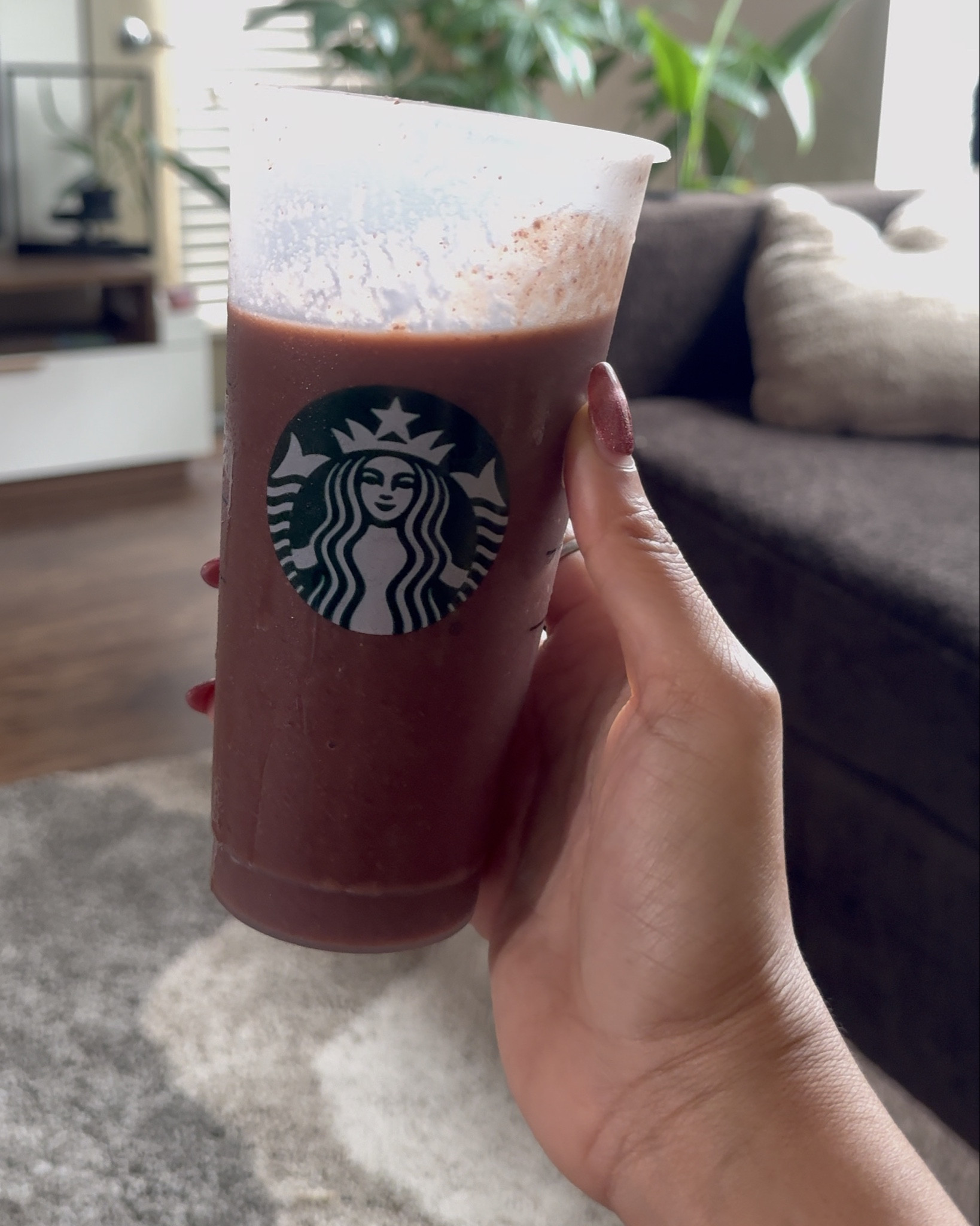 Healthy breakfast smoothie to start my day😇 

#LTKActive #LTKmorningroutine #LTKfitnessgoals