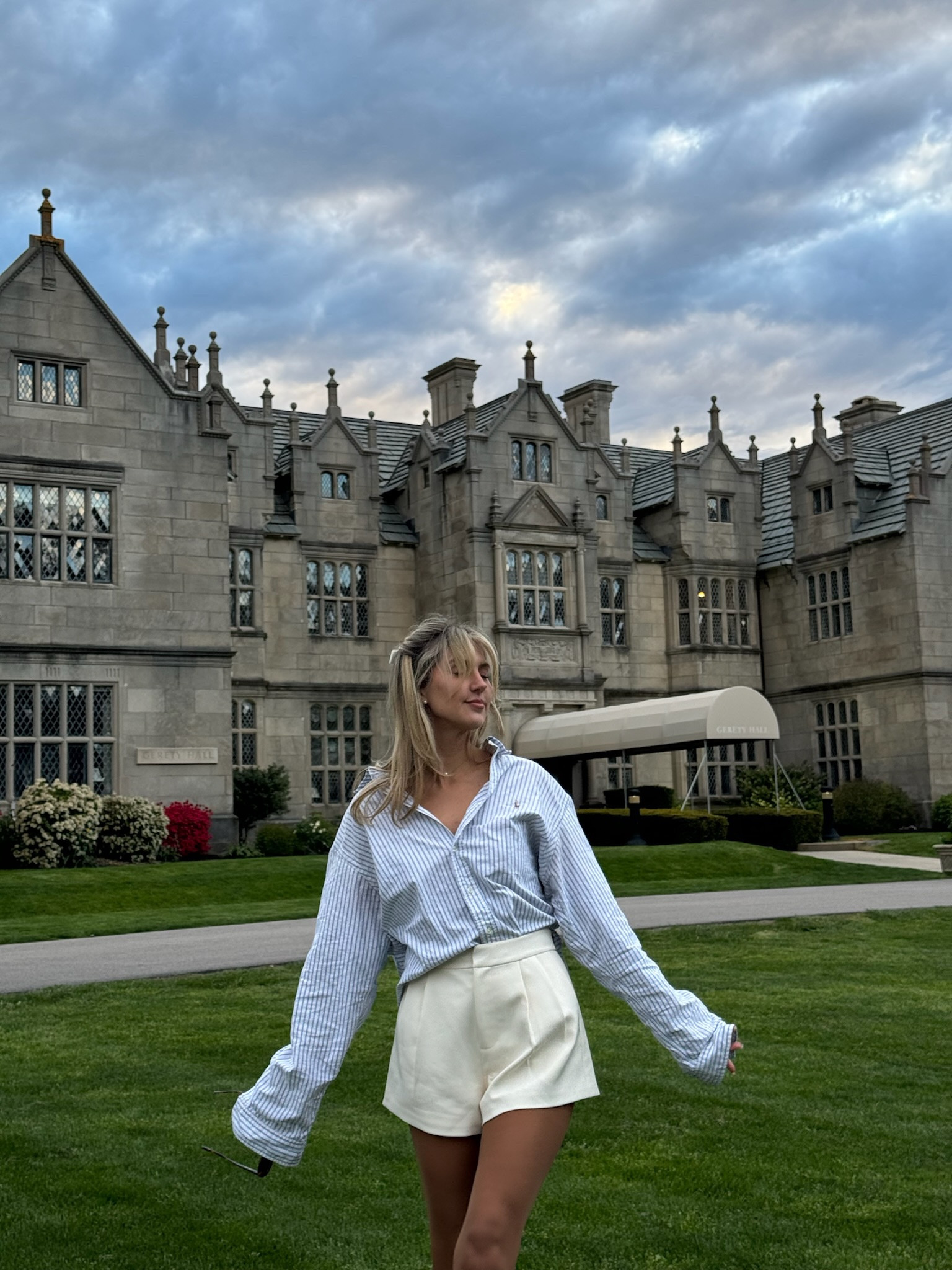 my fave blue pinstripe button up💙

trendy fashion - summer outfit inspo - blue button down - chic style - old money outfit inspo - preppy outfit inspo - ralph lauren outfit 

#LTKSeasonal #LTKStyleTip