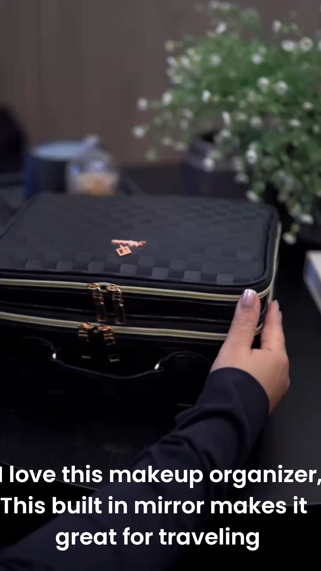 My new favorite makeup organizer! I’m in love with the built in mirror ✨

#LTKgrwm