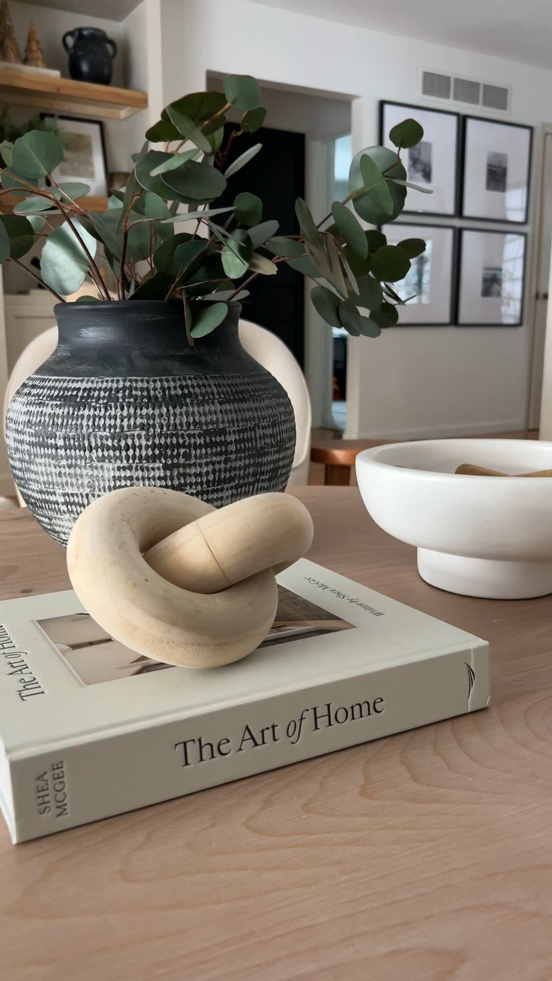 Living room decor 



#LTKVideo #LTKhome #LTKfindsunder100