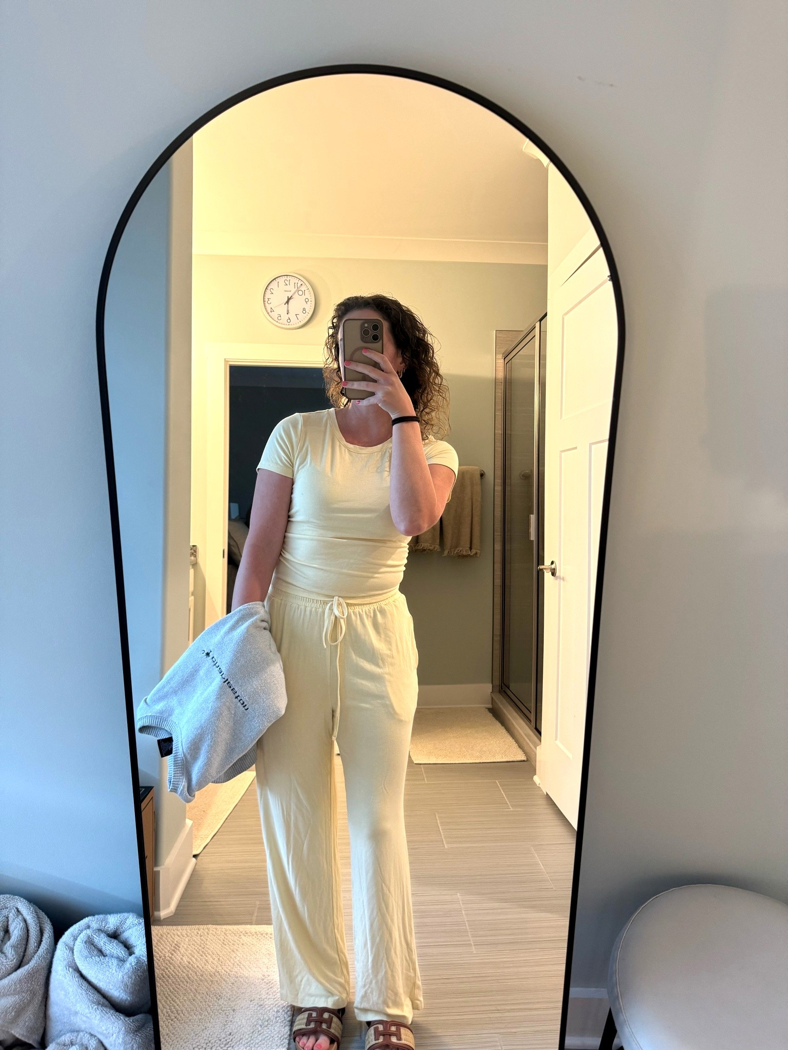 My go to matching set for a casual Mexican restaurant dinner #amazon

#LTKootd