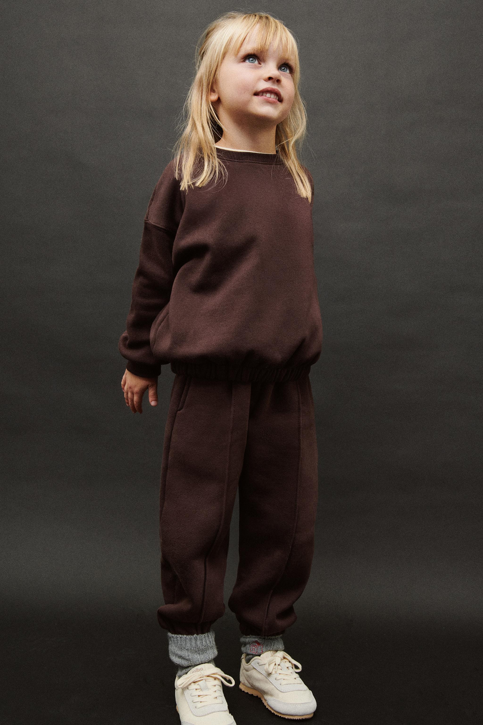 CONTRAST EMBROIDERED SWEATSHIRT | Zara US