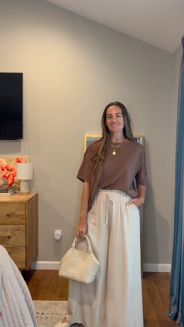 Super cost-effective, high quality, and sooo comfortable, this outfit is an Amazon Dokotoo must have for this fall! 

The t-shirt has the most lovely and flattering fit, and these pants are so pretty and flowy and fit like a dream!

@dokotoo_official
#dokotoo#dokotoofashion#dokotoogirls

#LTKWorkwear #LTKFindsUnder50 #LTKSeasonal