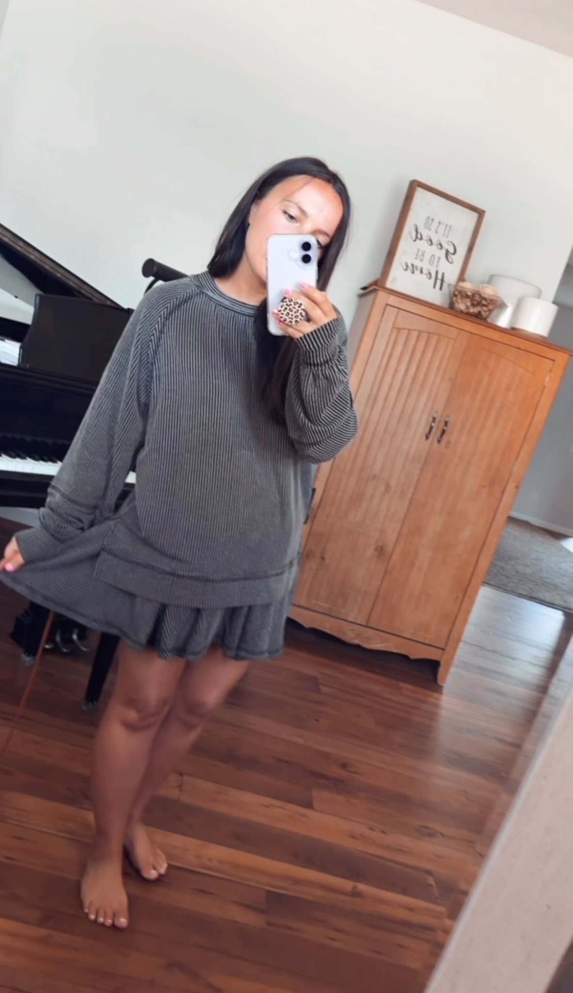 Screenshot from a video. Love this outfit though it’s ribbed. I’m wearing a S 5 foot 120 lbs