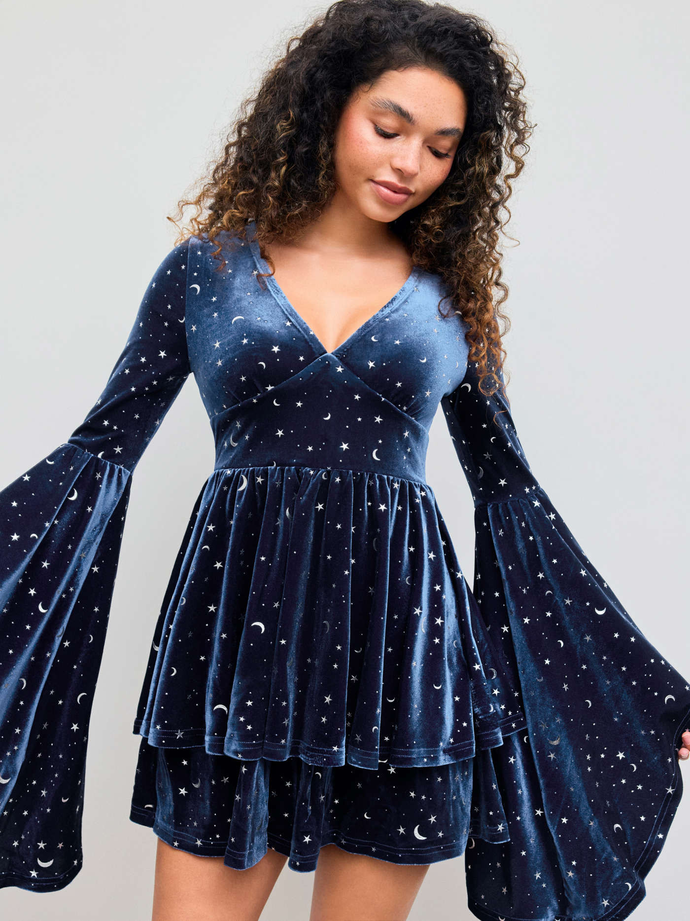 Velvet Velvet V-neck Star & Moon Pattern Bell Sleeve Romper For Date | Cider