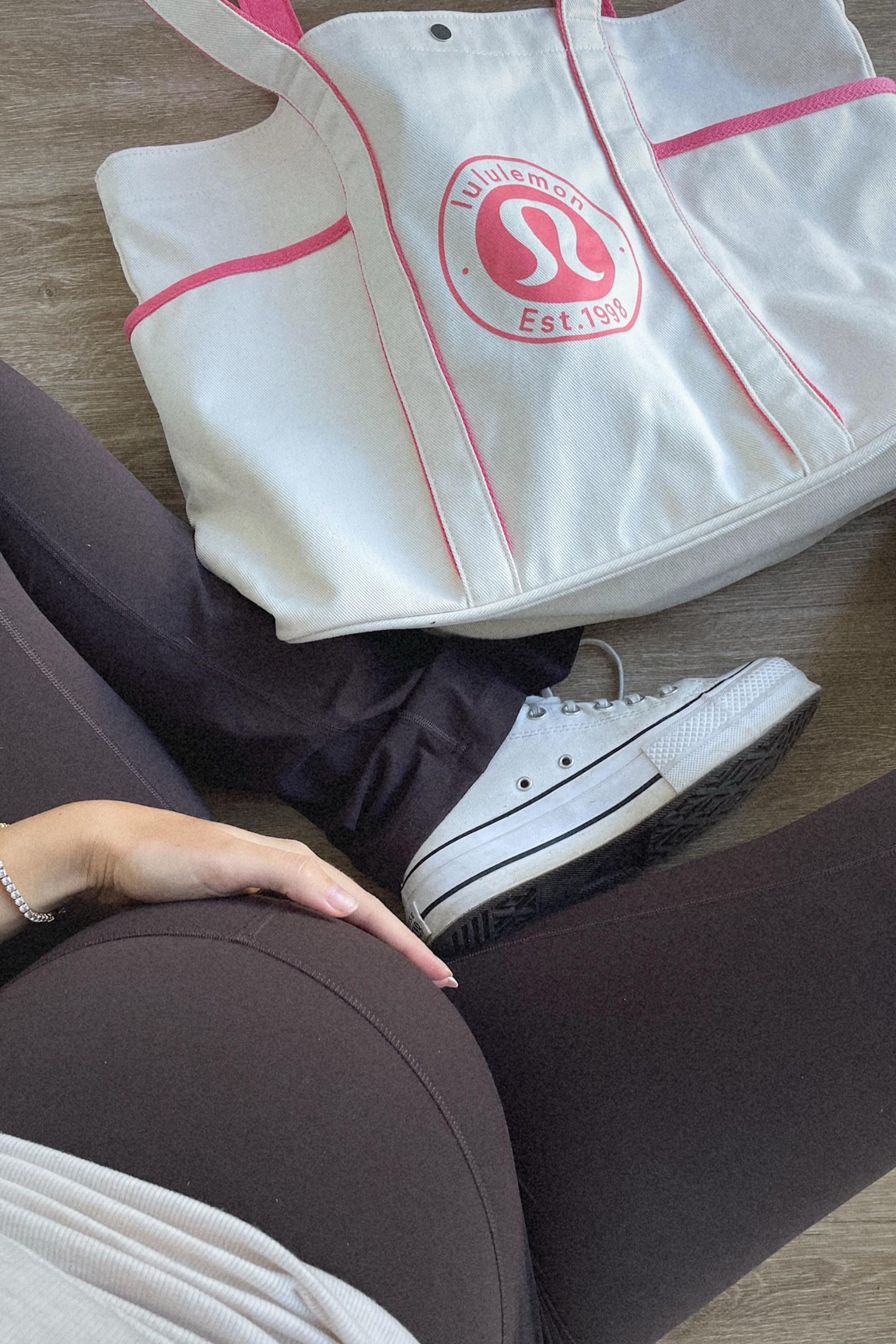 Slowly emerging from the first trimester rut and feeling more like myself every day 🤎 outfit is all @lululemonausnz 🫶🏻 all linked in my @ltk.australia *gifted collab