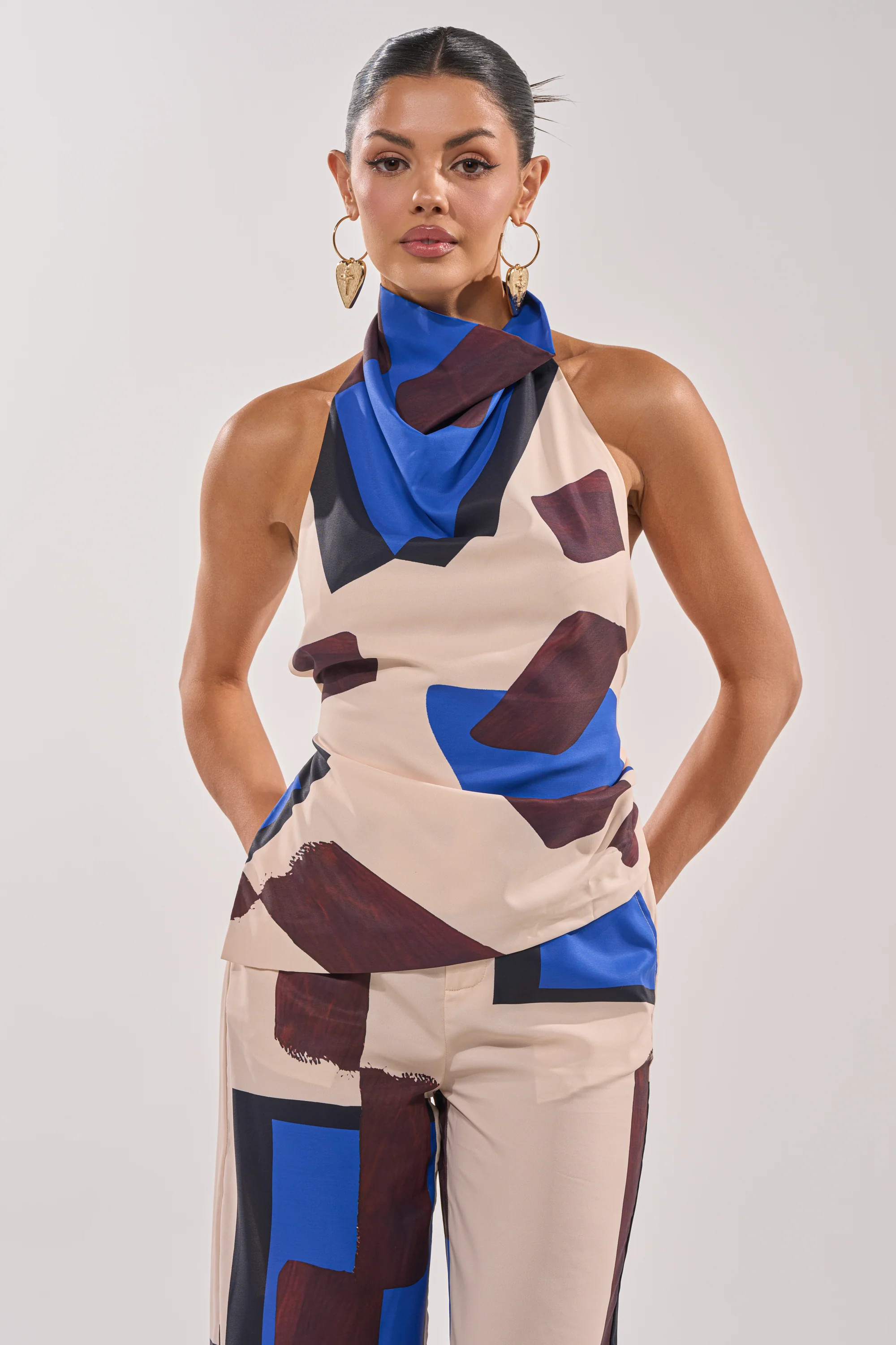 ISLAND TIME HALTER NECK | AKIRA