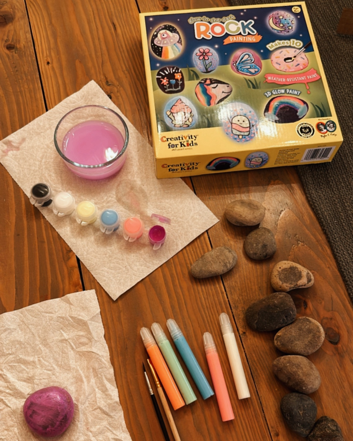 Glow in the dark rock painting! ⭐️
#glowinthedark #fun #kids #blackfridaydeals

#LTKKids