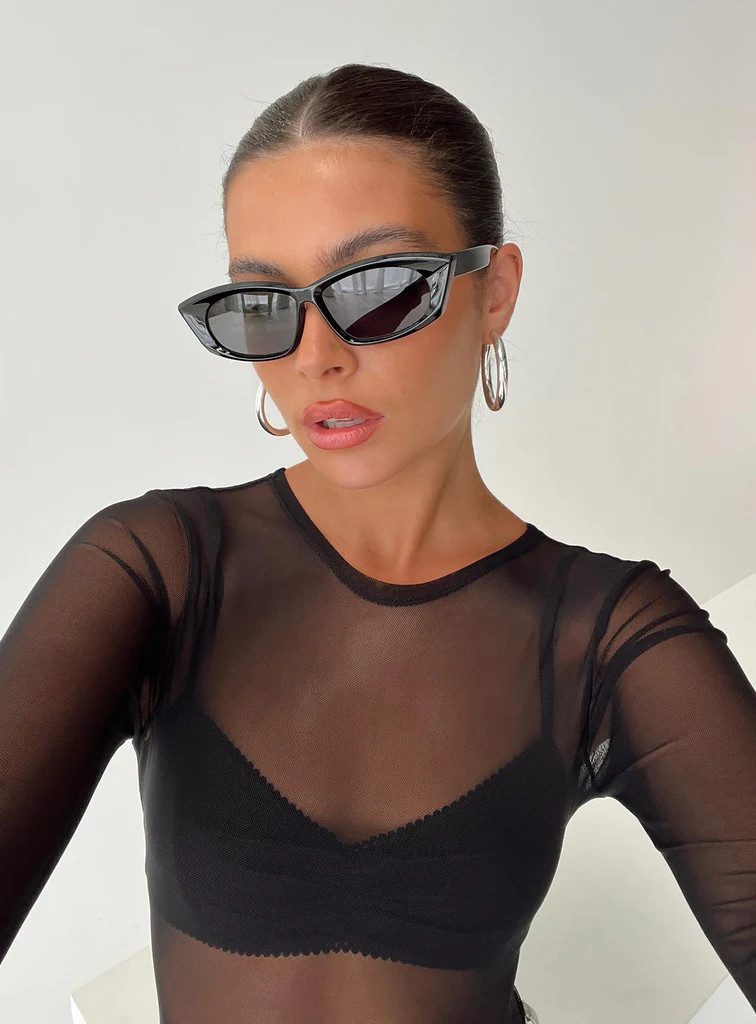 March Sunglasses Black | Princess Polly US