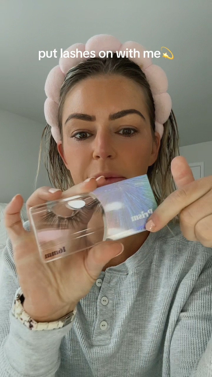 The easiest fake lashes to put on! 
Lilac lashes 

#LTKfindsunder50 #LTKbeauty #LTKstyletip