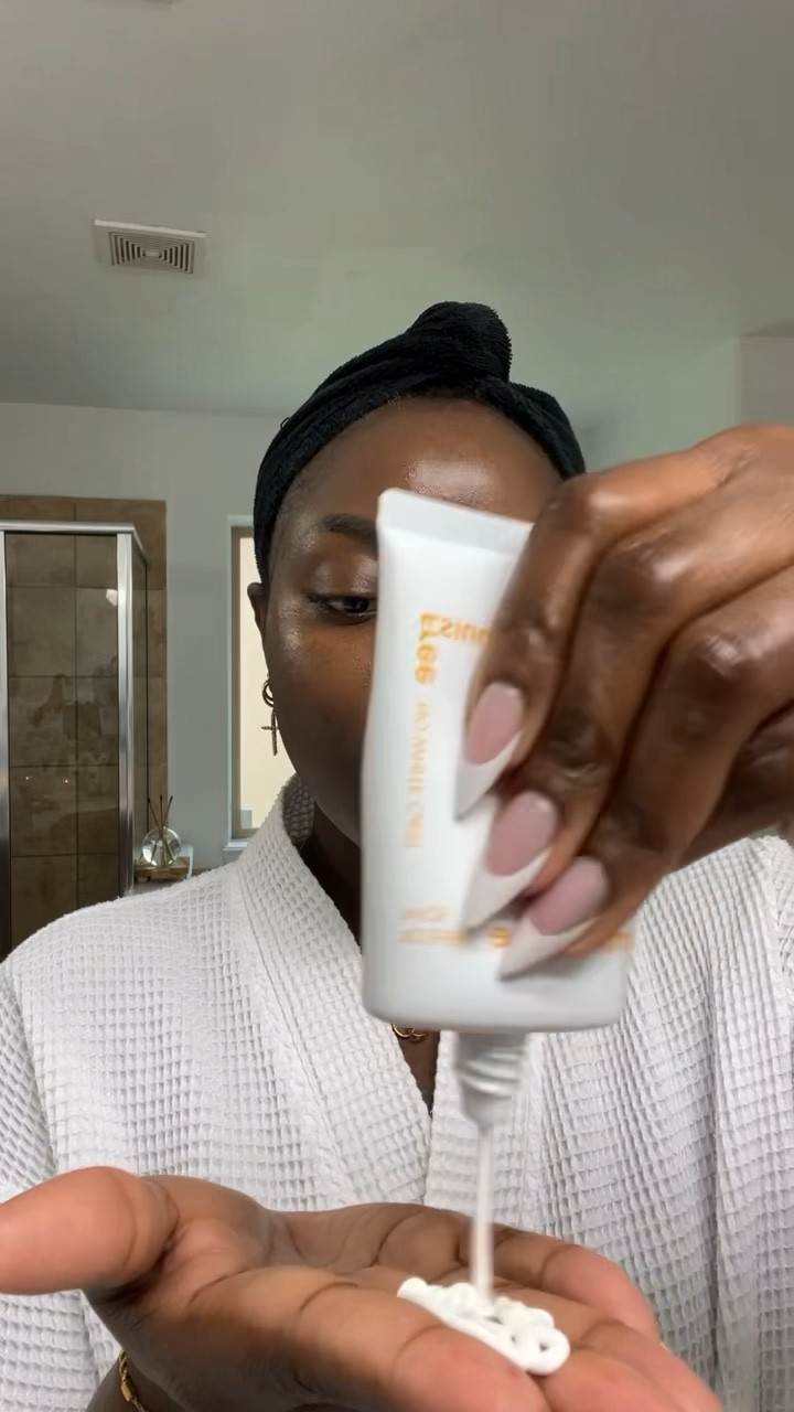 Let’s get into this morning skincare pt. 4

#LTKVideo #LTKfindsunder50 #LTKbeauty