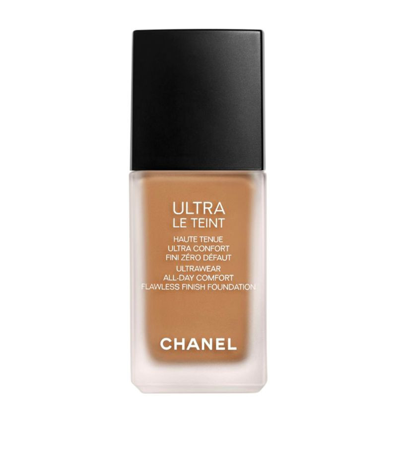CHANEL (ULTRA LE TEINT) Ultrawear - All-Day Comfort - Flawless Finish Foundation (30ml) | Harrods