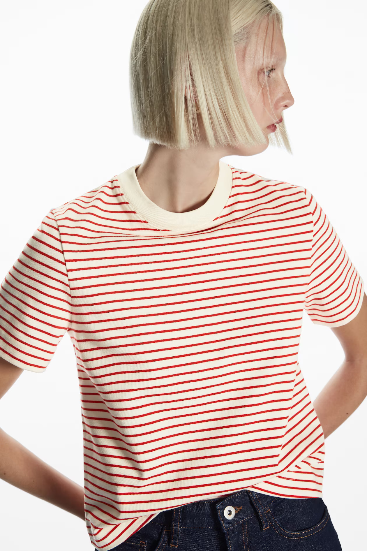 THE CLEAN CUT T-SHIRT | COS (AU)