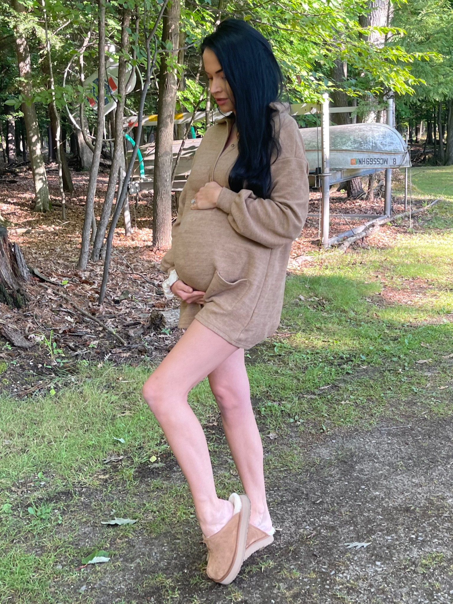 Comfy fall maternity wear. Transitional fall maternity outfit. 

#LTKbaby #LTKbump #LTKSeasonal