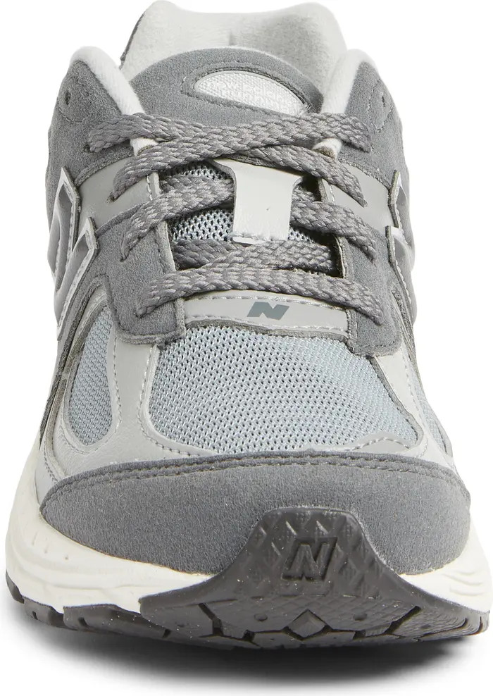 Kids' 2002R Sneaker | Nordstrom