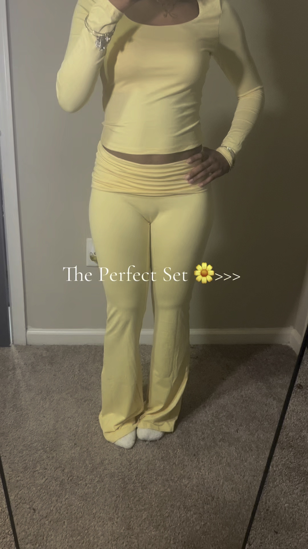 I’m so in love with yellow against my skin this set is super stretchy and buttery soft 💐!! 
-matching set, two piece set, long sleeve set, yellow set, yoga leggings, flare leg leggings-

#LTKStyleTip #LTKActive #LTKSeasonal