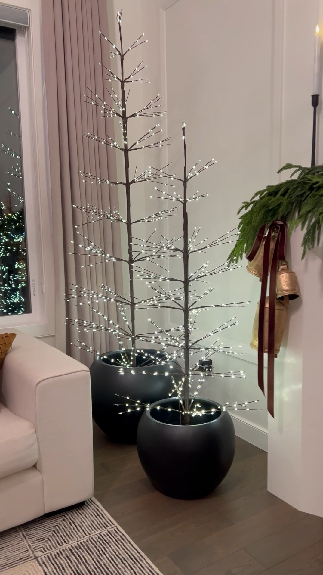 Hey friend!😃

Shop my twinkle lights from Pottery barn ☺️ The planters are size medium and large 💕🫶🏽#LTKHoliday

#LTKHome #LTKSaleAlert