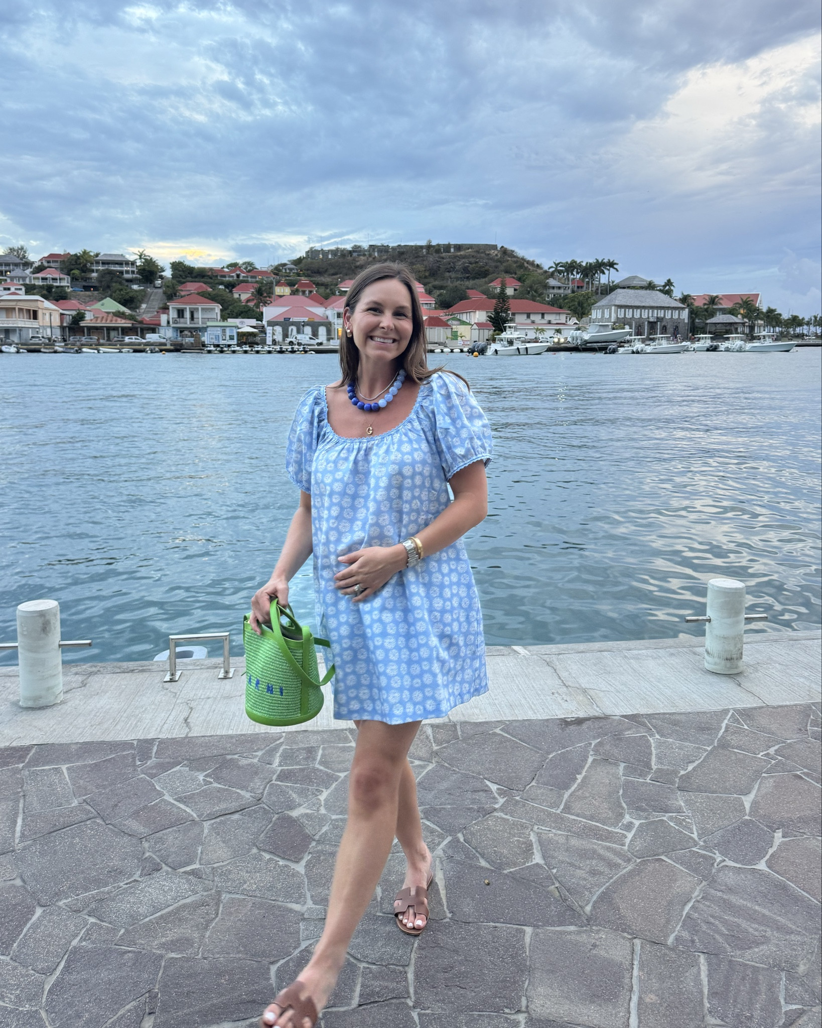 Obsessed with these Darling Loungewear dress sets (with shorts underneath!) 🩵 they come in so many cute colors…dressed down for a shopping day & with heels for dinner🙌🏼

Wearing a small for some extra bump-room but could have gone XS regularly!

#LTKTravel #LTKootd #LTKBump