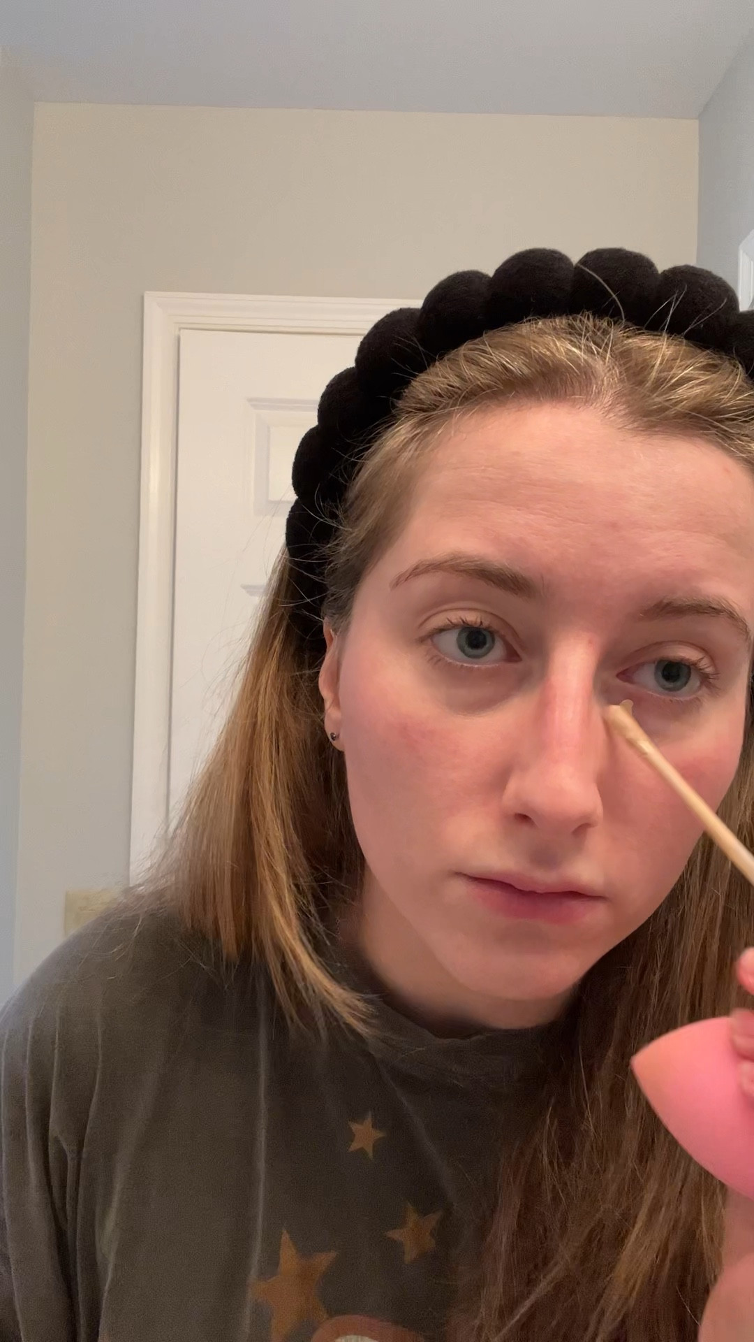 Morning makeup routine for work days!

East makeup, natural makeup, GRWM, make up forever, rare beauty, skincare headband, merit, benefit, Anastasia, givenchy powder, Colourpop

#LTKunder100 #LTKbeauty #LTKunder50