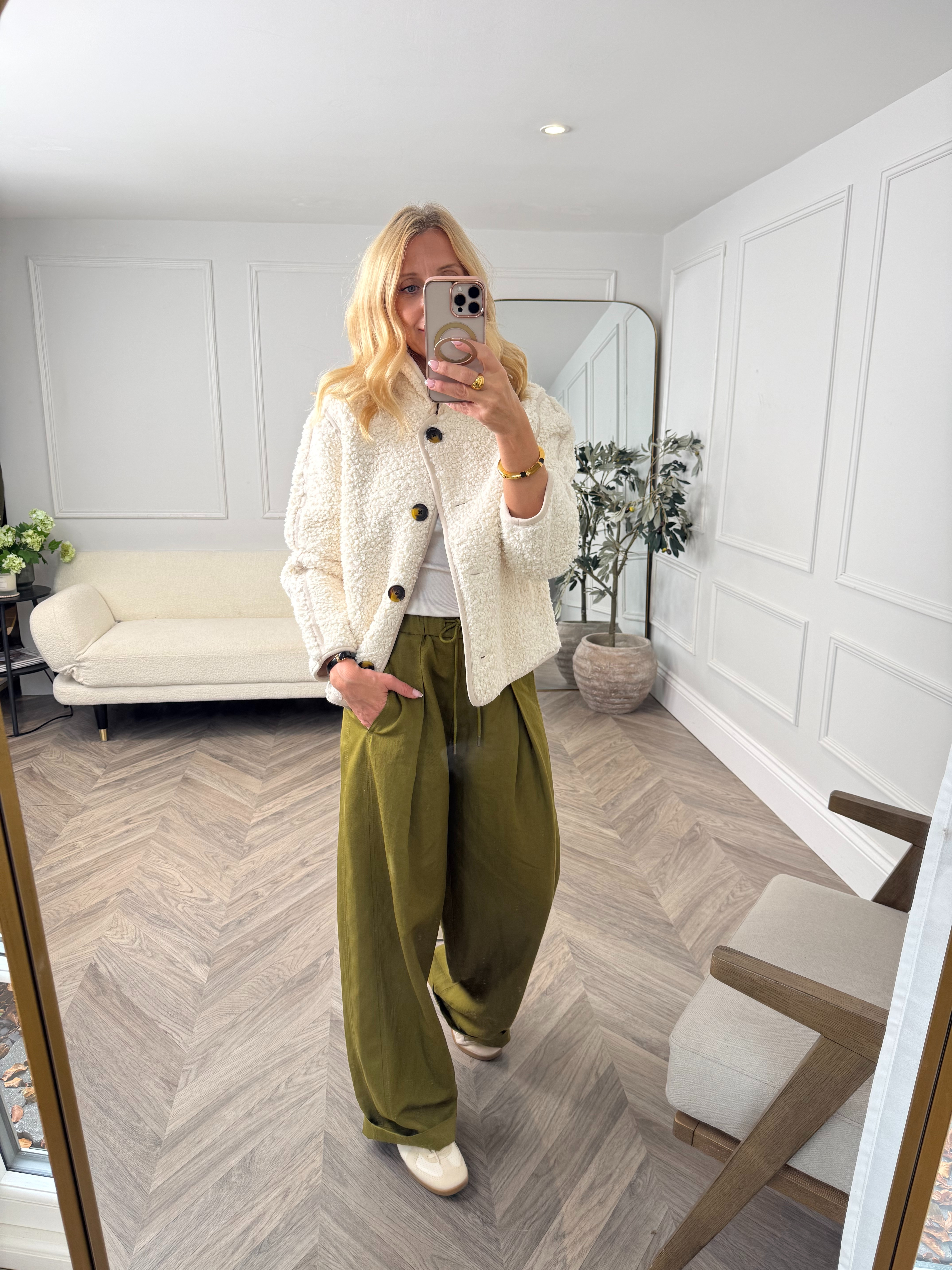 Cashmere, borg, and cord - basically the holy trinity of cosy dressing. And boy did Boden understand the autumn assignment 🤎🍁
 

 #LTKautumn #LTKwinter #LTKstyletip