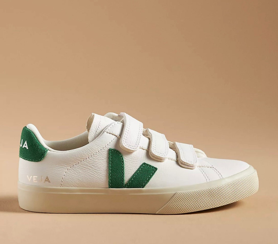 Cute summer Vejas

#LTKShoeCrush