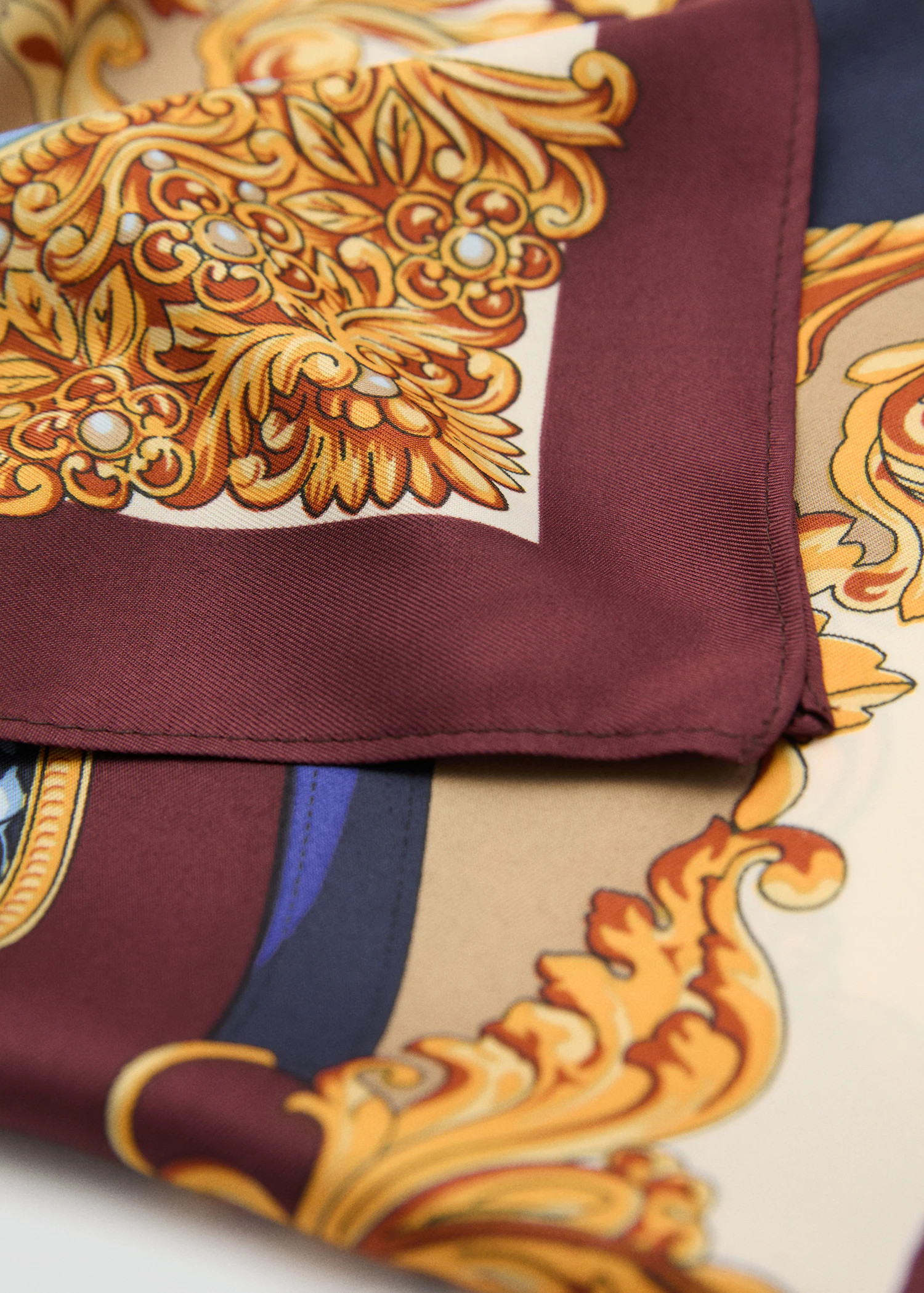 Vintage printed scarf - Women | MANGO USA | Mango (US/MX/AU)