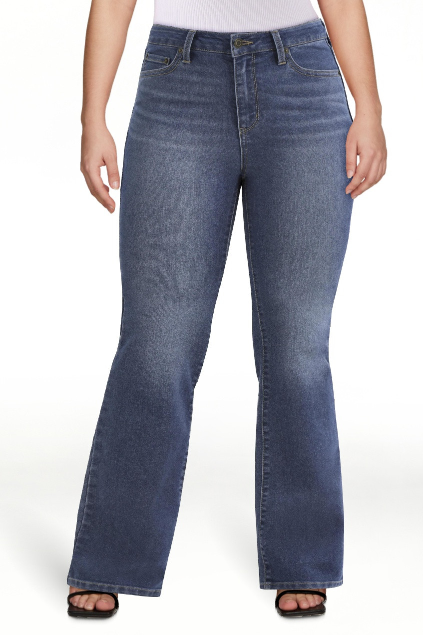 No Boundaries Stretch Denim Bootcut Jeans, 32" Inseam, Women's | Walmart (US)