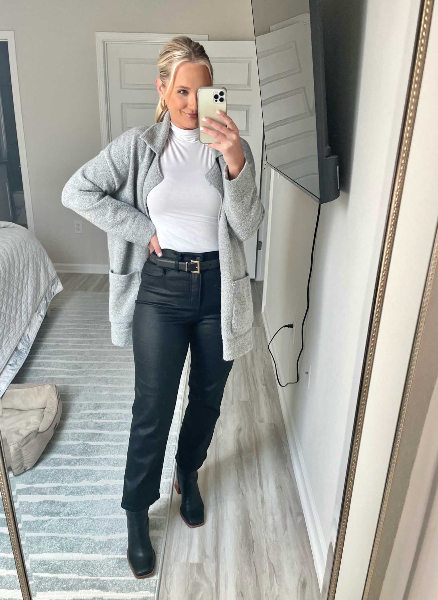 Casual work wear! 

Work wear business casual black dress pants straight leg pants booties heel white turtle neck top cardigan sweater belt gold office try on mid size size 6 petite pants 

#LTKsalealert #LTKworkwear #LTKfindsunder50