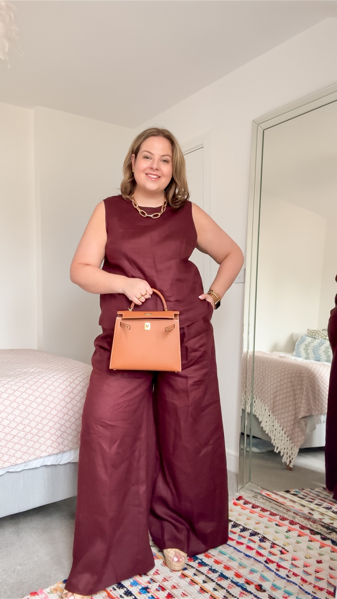 Obsessed with this linen co-ord. I’m wearing a side 16 both top and bottom but the bottoms need taking taking up - they’re much too long for my 5’5 frame. 

#LTKcurves #LTKmidsize #LTKspring