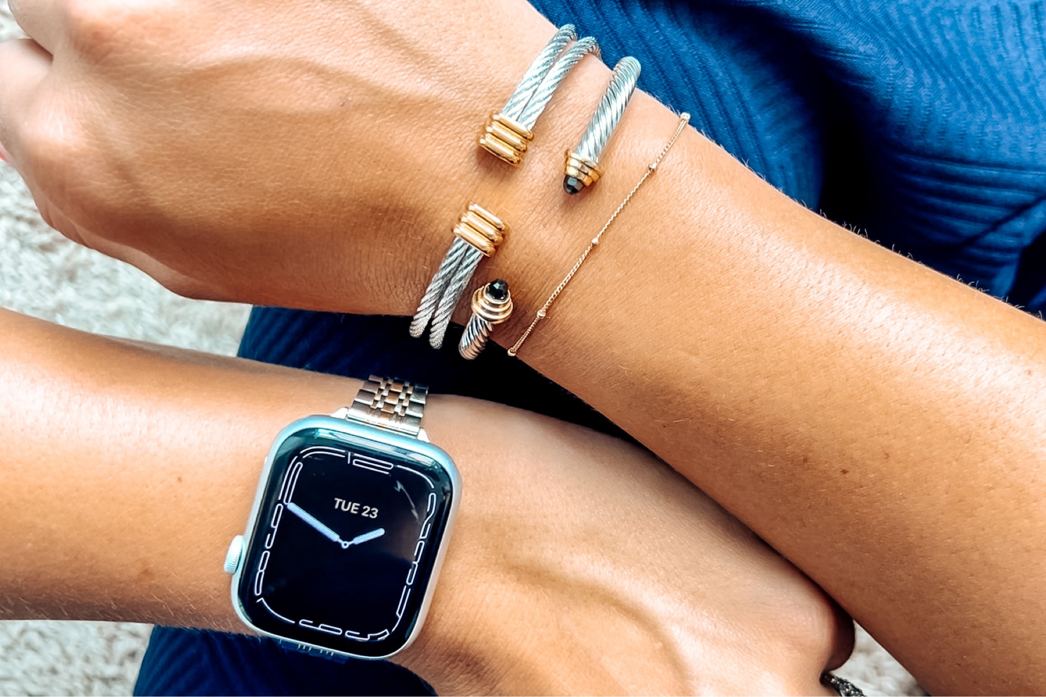Mixed metals ✨

Elevate your style with simple and elegant pieces, without breaking the bank! 

#amaon #amazonsyle #mixedmetal #amazonstyle #jewelry #amazonaccessories

#LTKBeauty #LTKStyleTip