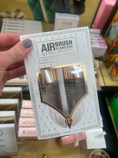 I’ve been wanting to try setting spray and have heard great things about the airbrush



#LTKbeauty #LTKGiftGuide #LTKHolidaySale